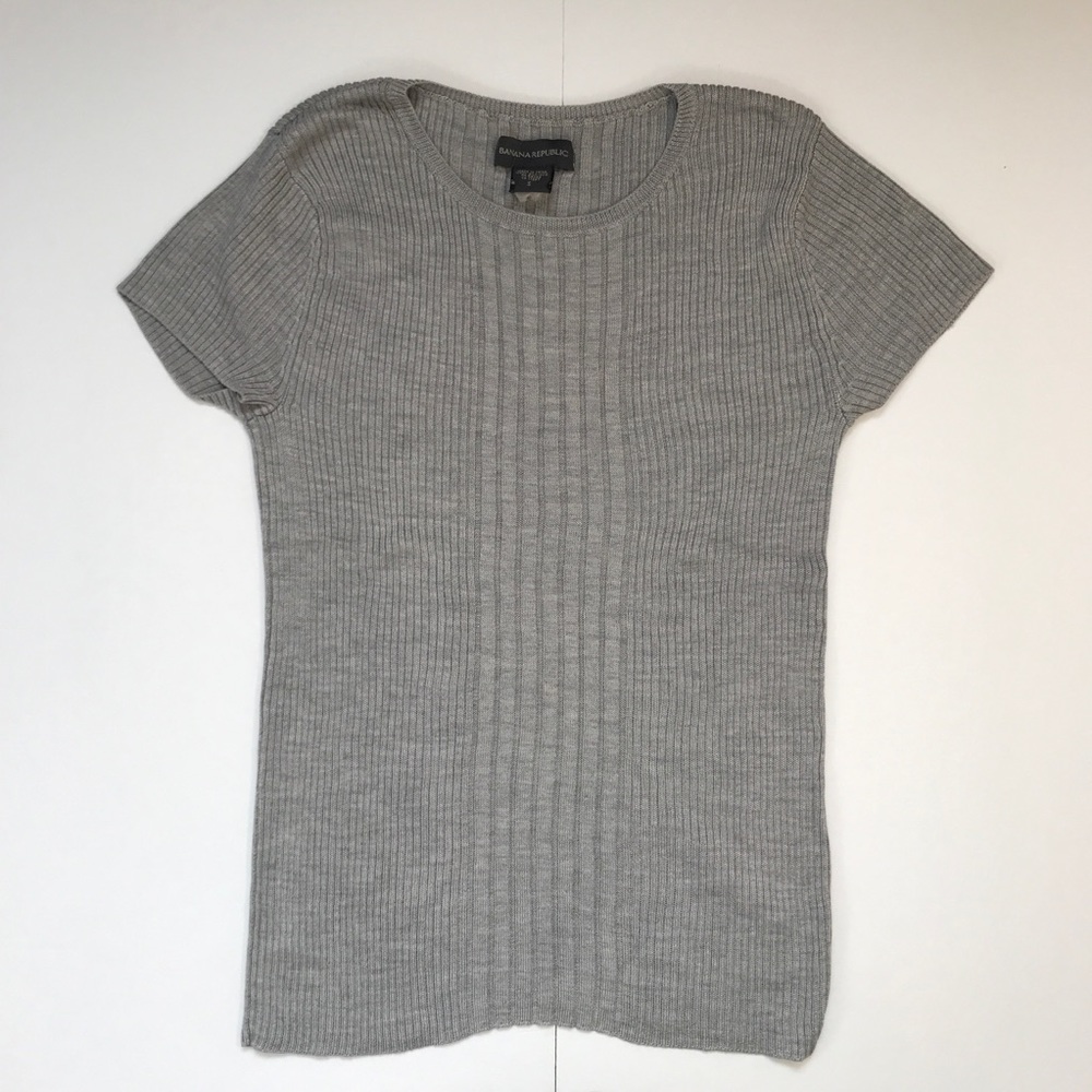Ribbed Knit Short Sleeve Top